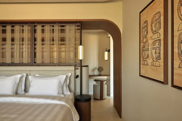 1 Bedroom, Collection, Suite, King Bed, Sea View, Sofa، Daios Cove 5/9