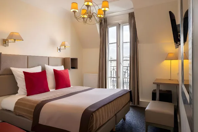 غرفة قياسية ثلاثية بسرير فردي، HOTEL SAINT PIERRE 1/1