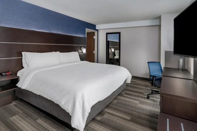 جناح بسرير كينج مع أريكة، Holiday Inn Express And Suites Deadwood Gold Dust Casino 2/4