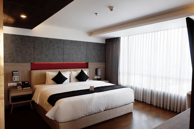 جناح رئاسي بشرفة، eL Hotel Bandung 2/3