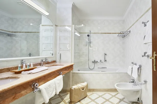 جناح جونيور بسرير كينج، Das Alpenhaus Gasteinertal Hotel Formerly Grand Park Hotel 3/3