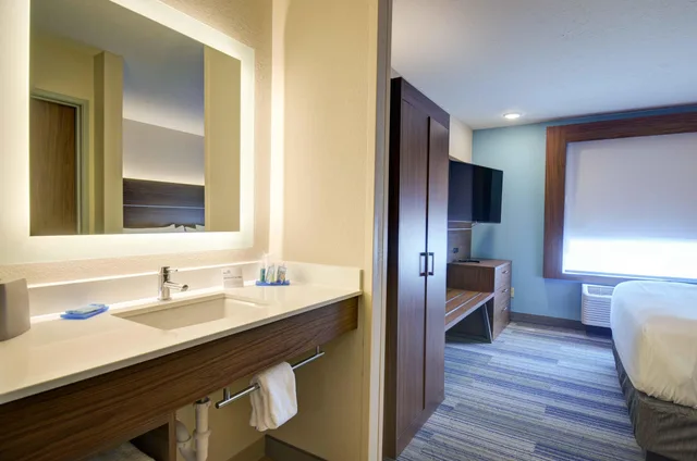 غرفة بسريرين كوين لذوي الإعاقة، Holiday Inn Express Hotel And Suites North Platte 3/3
