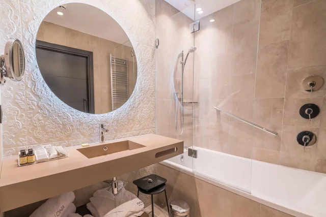 Double room Single use، Catalonia Donosti 4/4