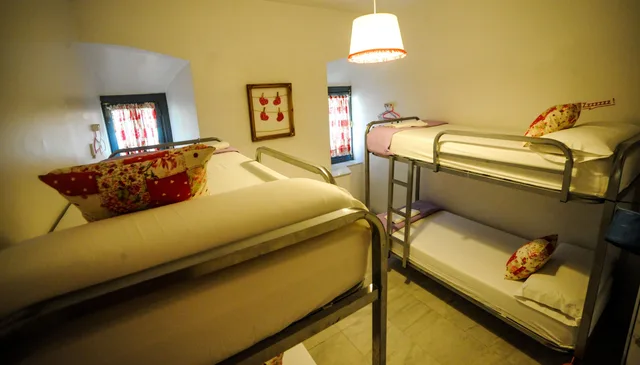Female Dorm, Female Only, 4 Beds، La Flamenka Hostel 2/2