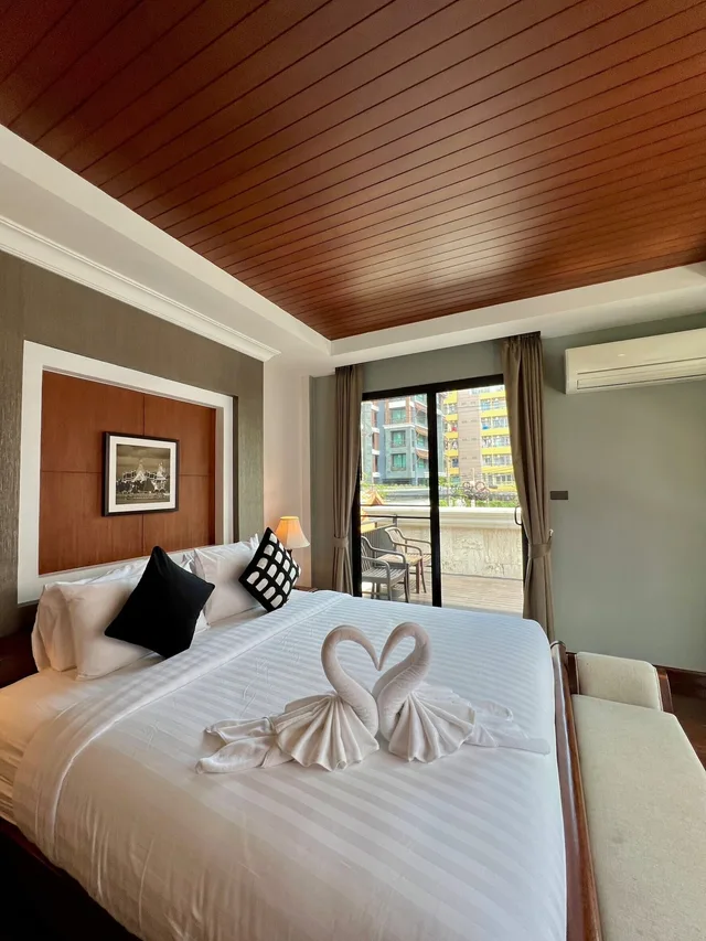 Deluxe, Double Bed, Yotaka Bangkok Hotel 1/5