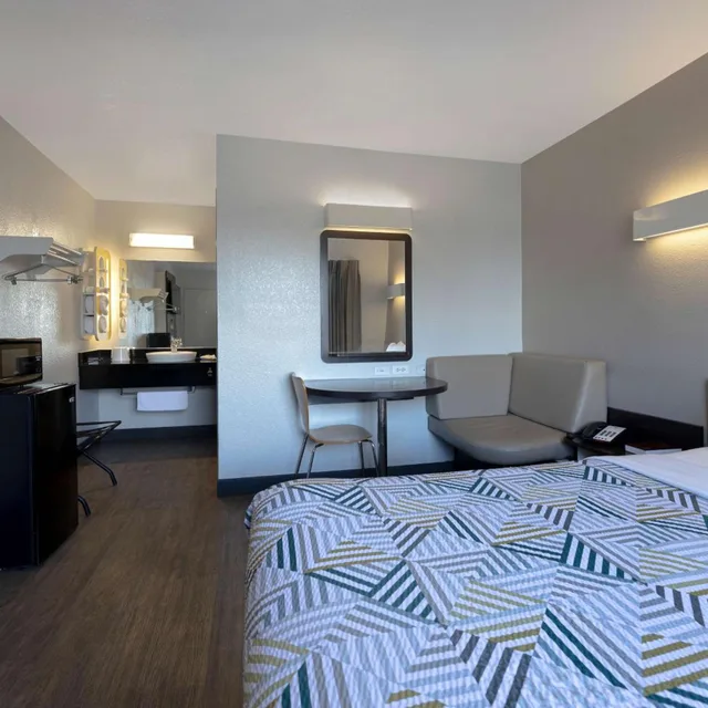 غرفة بسرير كوين، Motel6 San Antonio, TX - West SeaWorld 10/10