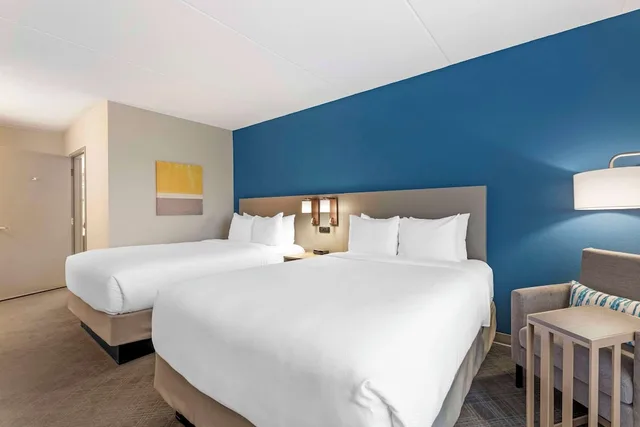 غرفة بسريرين كوين، Comfort Inn & Suites Cuyahoga Falls - Akron 3/5