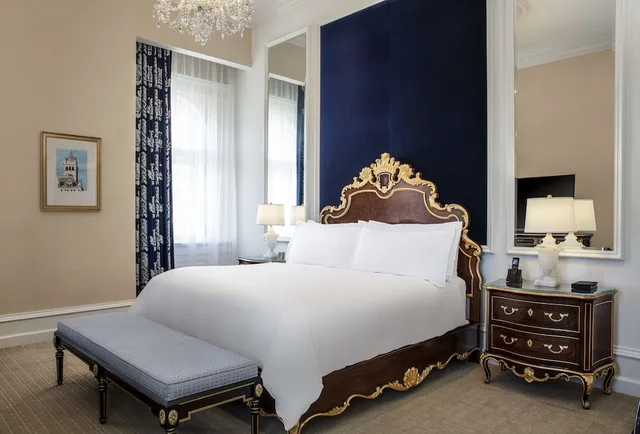 1 Bedroom, Suite, King Bed, 2 Bathrooms، Waldorf Astoria Washington DC 2/3