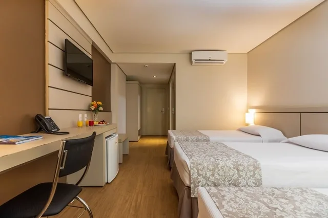 Superior Triple with Three Twin Beds، Viale Tower Hotel 1/10