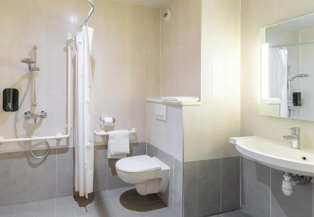 غرفة بسرير مزدوج لذوي الإعاقة، B&B Hotel Lyon Ouest Tassin 5/5