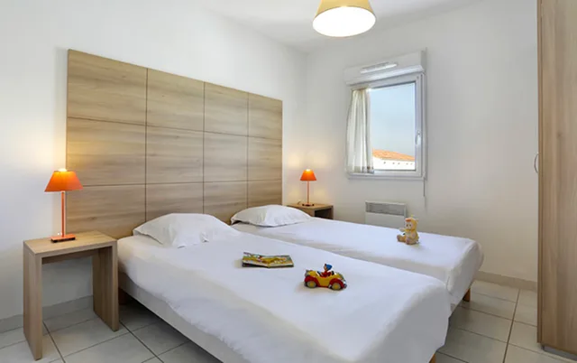 2 bedroom apartment 6 people duplex pool view air conditioning, Vacanceole - Residence Cap Camargue 4/6