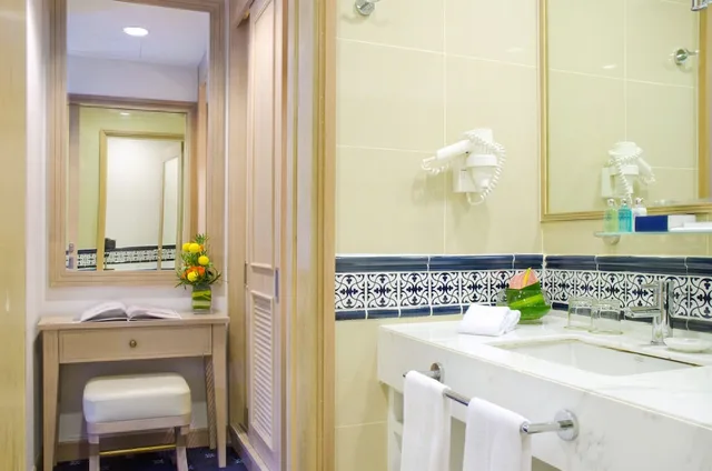 غرفة سوبيريور بسريرين منفصلين، Royale Chulan Penang 7/8