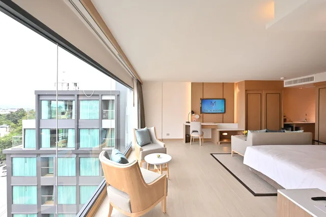 Royal, Suite, Double Bed, M Pattaya Hotel 5/10