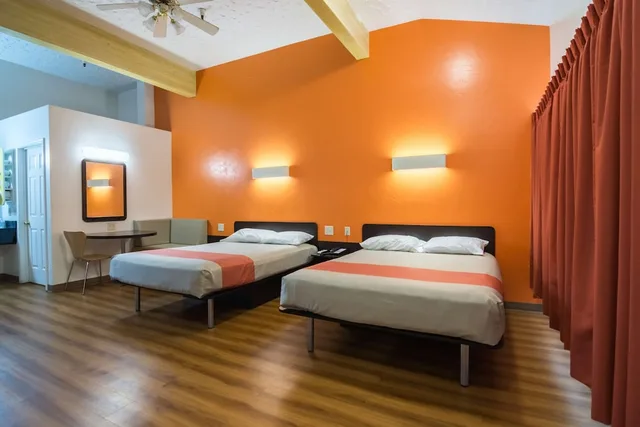 غرفة قياسية بسريرين كوين لذوي الإعاقة، Motel6 Globe, AZ 4/9