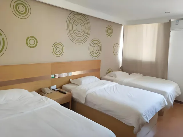 غرفة ثلاثية، Green Tree Inn Yantai Zhifu Donglu Branch 1/1