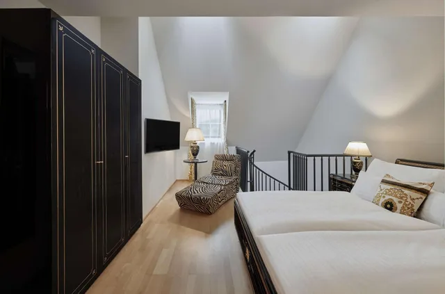 جناح بسرير مزدوج، Hotel Schwarzer Adler 1/7