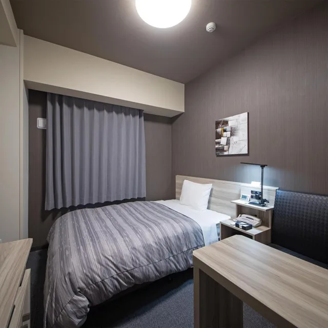 غرفة مفردة، Hotel Route-Inn Hamada Ekimae 2/8