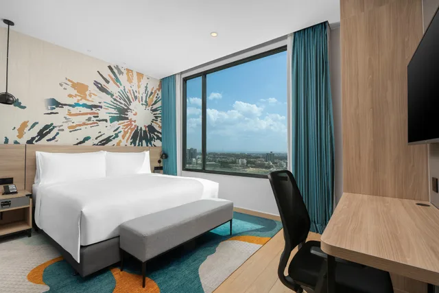 جناح بسريرين منفصلين وسريرين كينج بغرفتي نوم، Holiday Inn Suites Siracha Laemchabang 2/2