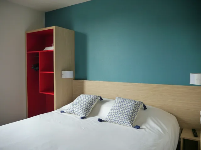 غرفة سوبيريور بسرير مزدوج، Kyriad Direct Mont De Marsan - St Avit 7/10