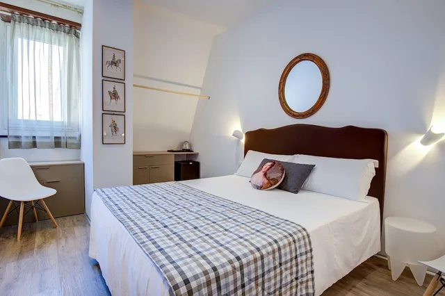 غرفة قياسية بسرير كوين، Hotel Bernina 2/10