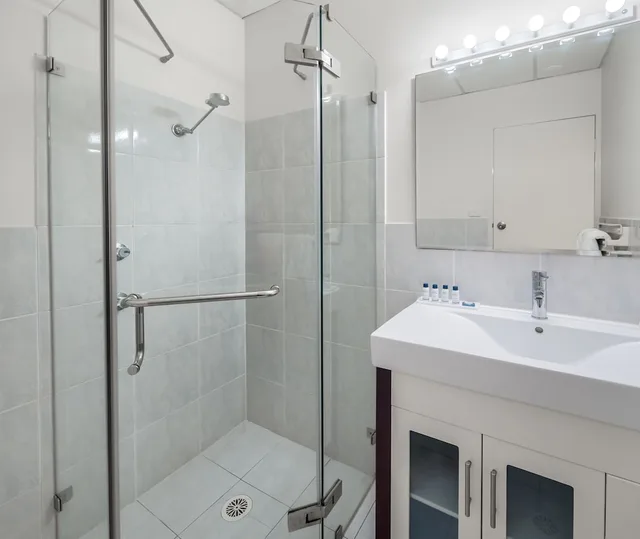 Two Bedroom Lagoon، Oaks Port Stephens Pacific Blue Resort 6/9