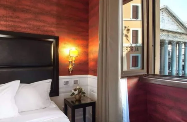 غرفة سوبيريور بسريرين منفصلين بإطلالة على المدينة، Albergo Del Senato 6/8