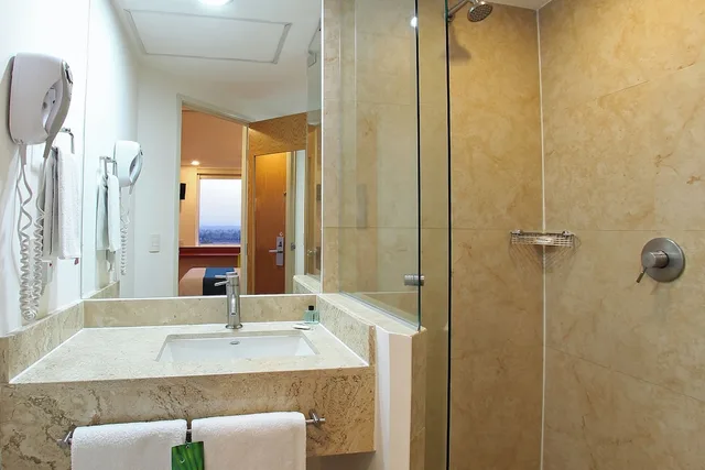 غرفة سوبيريور بسريرين مزدوجين، One Queretaro Aeropuerto Hotel 2/2