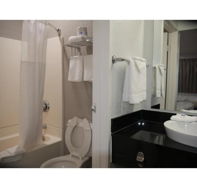 غرفة بسريرين كوين للمدخنين، Motel6 Tacoma, WA - South 4/7