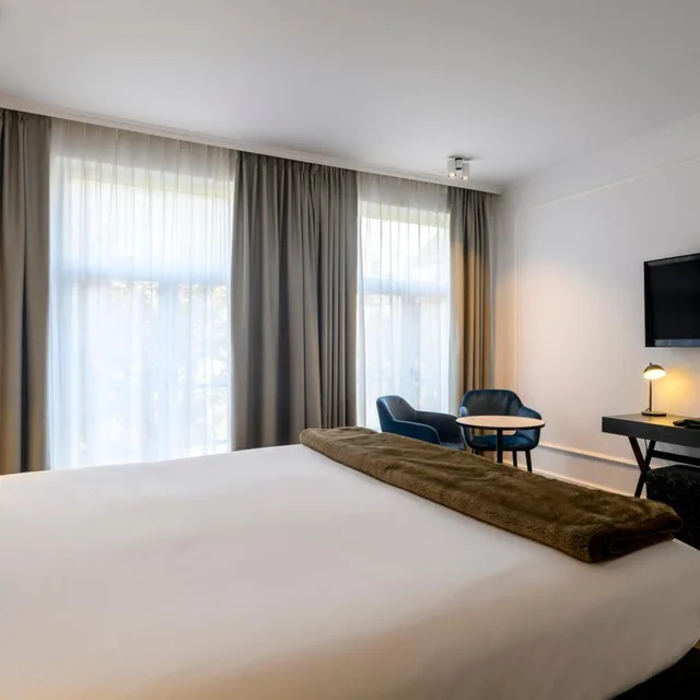 غرفة ديلوكس بسرير كينج بإطلالة على الحديقة، Hotel Rubens - Grote Markt 2/10