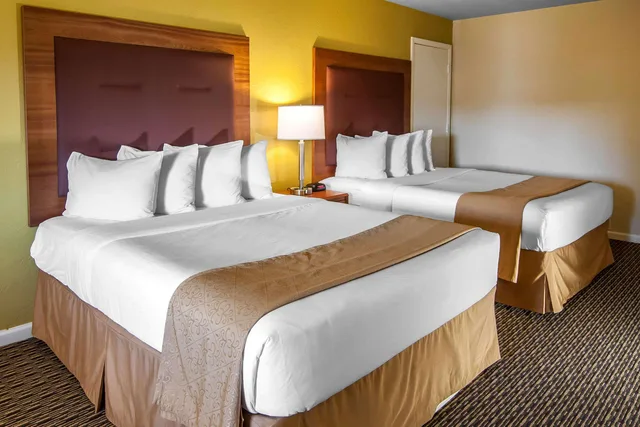 غرفة بسريرين كوين، Quality Inn & Suites At Coos Bay 5/7