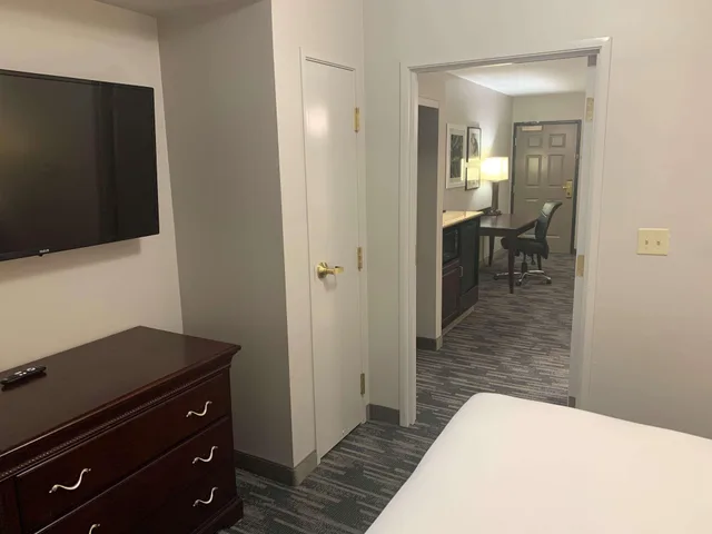 Suite, King Bed, Country Inn And Suites By Radisson Tucson City Center Az 7/7