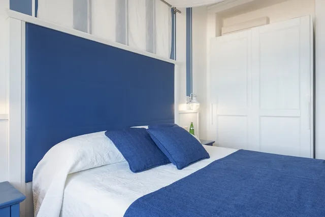غرفة قياسية بسريرين منفصلين بإطلالة على البحر، La Caletta Hotel 2/8
