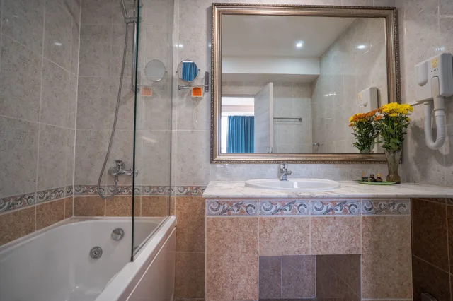 Room, Double or Twin Bed, Park View, Balcony, Havana Casino Hotel And Spa 5/5