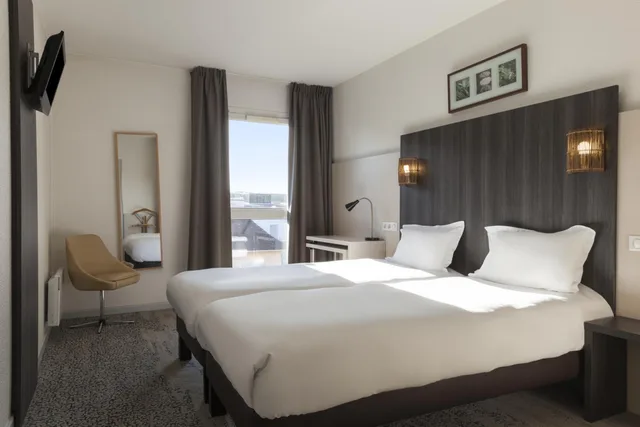 Comfort, Double Bed, with Fan، Hotel D Alsace 2/5