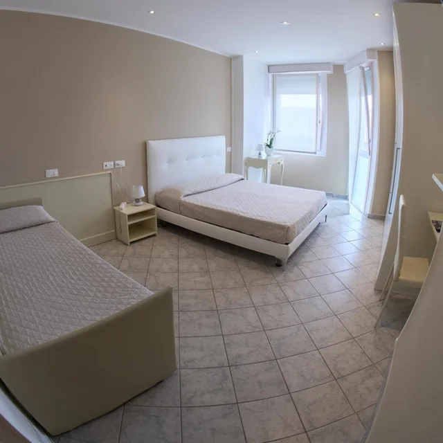 غرفة كلاسيكية ثلاثية، Hotel Vina Del Mar Pineta 5/10