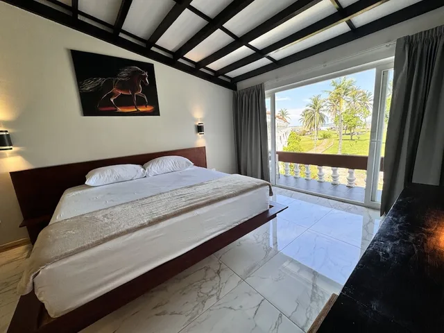 Deluxe, Triple, King Bed, Murphy Bed, Hotel Tesoro Beach 2/8