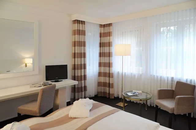 غرفة سوبيريور مفردة بسرير كينج، RELEXA WALDHOTEL SCHATTEN 4/7
