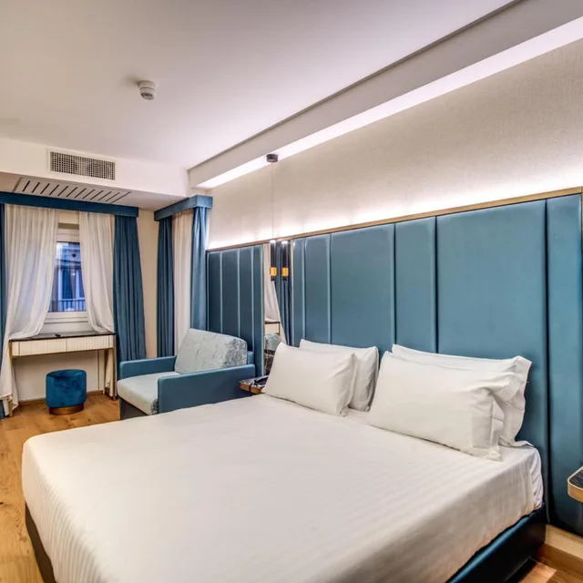 غرفة بسرير مزدوج أو سريرين منفصلين بشرفة، CC Palace Hotel 3/4