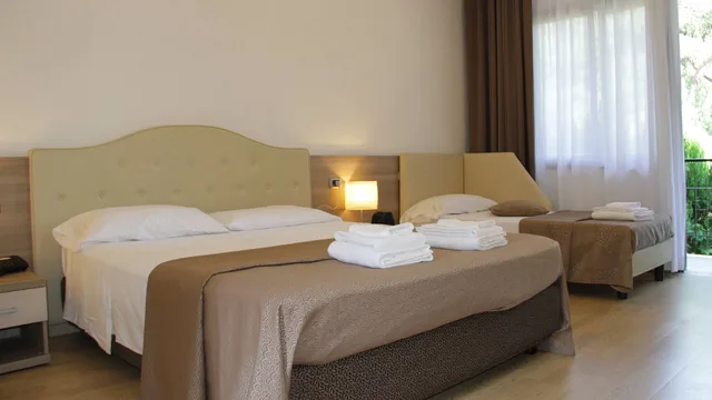غرفة قياسية ثلاثية، Hotel Boomerang Roma 1/2