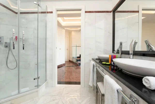 Suite, King Bed, Sea View, Balcony, Signature Tower، Ortea Palace Hotel, Sicily, Autograph Collection 2/3