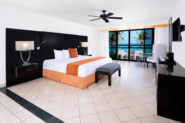 Superior, Beach Front, Grand Oasis Tulum Riviera 2/4