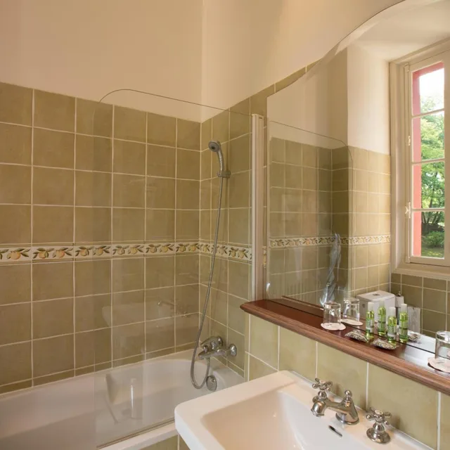 Room, Double Bed, Forest View، Chateau de La Tour 8/10