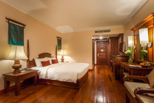 غرفة سوبيريور بسرير كينج، Prince Angkor Hotel and Spa 5/7