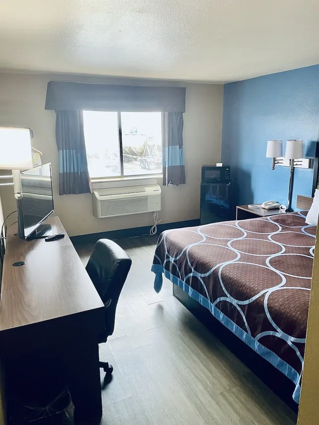 غرفة بسرير كينج، Super 8 by Wyndham Corbin/London KY 3/7