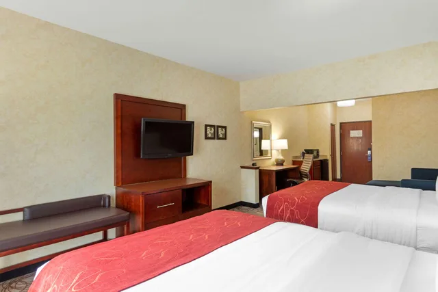 جناح بسريرين كوين مع أريكة، Holiday Inn Express & Suites Southfield - Detroit 4/6