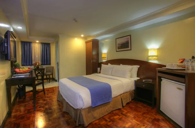 غرفة بريميوم ديلوكس بسريرين منفصلين، Fersal Hotel Manila 4/8