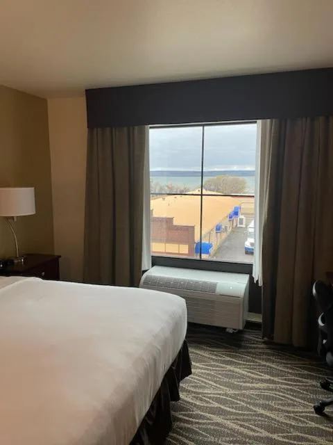 Room, Double Bed, Cobblestone Inn & Suites - Ashland 4/7