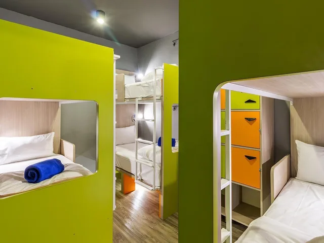 سكن مشترك بأربعة أسرّة وأسرّة بطابقين للنساء، Isanook Hostel 1/2