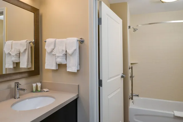 جناح بسرير كينج بغرفة نوم واحدة بمطبخ، Staybridge Suites Merrillville 4/4