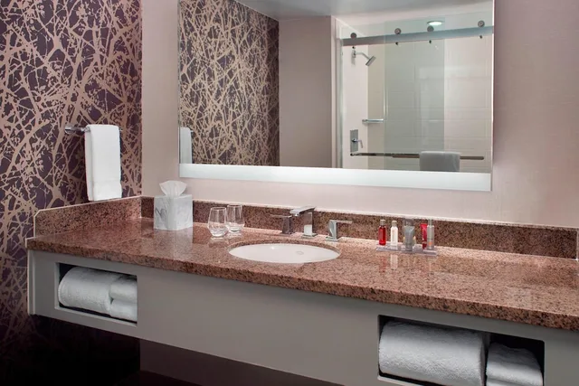 جناح بسرير مزدوج، Raleigh Marriott City Center 3/3